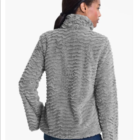 Patagonia Pelage Gray Asymmetrical Fleece Jacket M - Picture 2 of 6